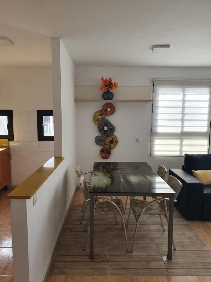Apartamentos La Carmen Аресифе Екстериор снимка
