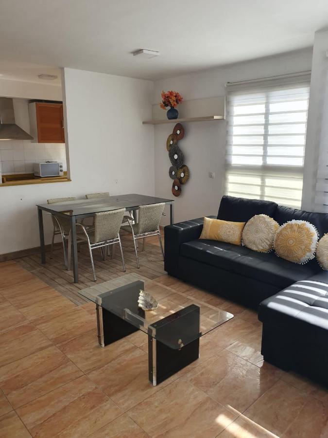 Apartamentos La Carmen Аресифе Екстериор снимка
