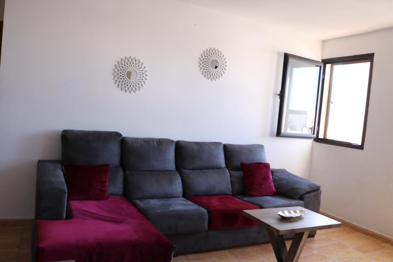 Apartamentos La Carmen Аресифе Екстериор снимка