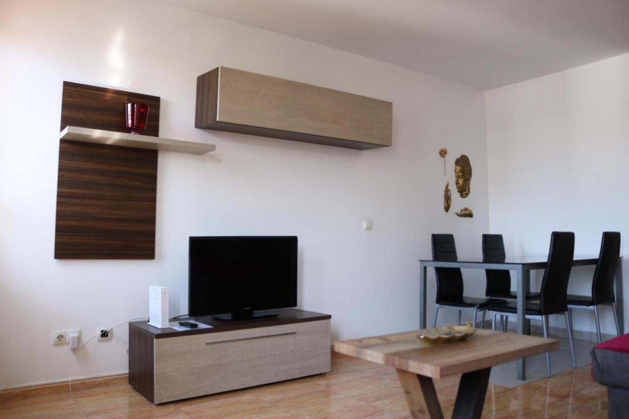 Apartamentos La Carmen Аресифе Екстериор снимка