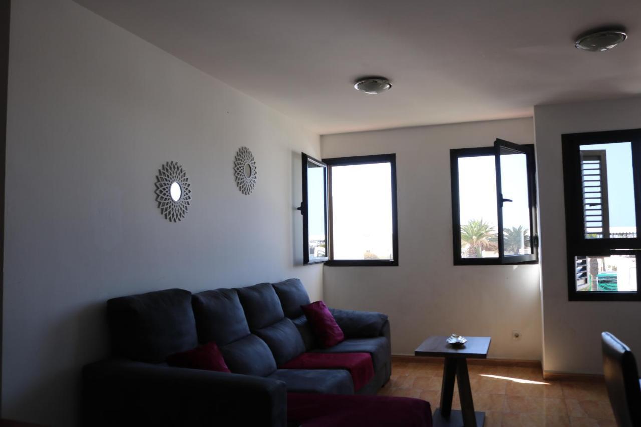 Apartamentos La Carmen Аресифе Екстериор снимка