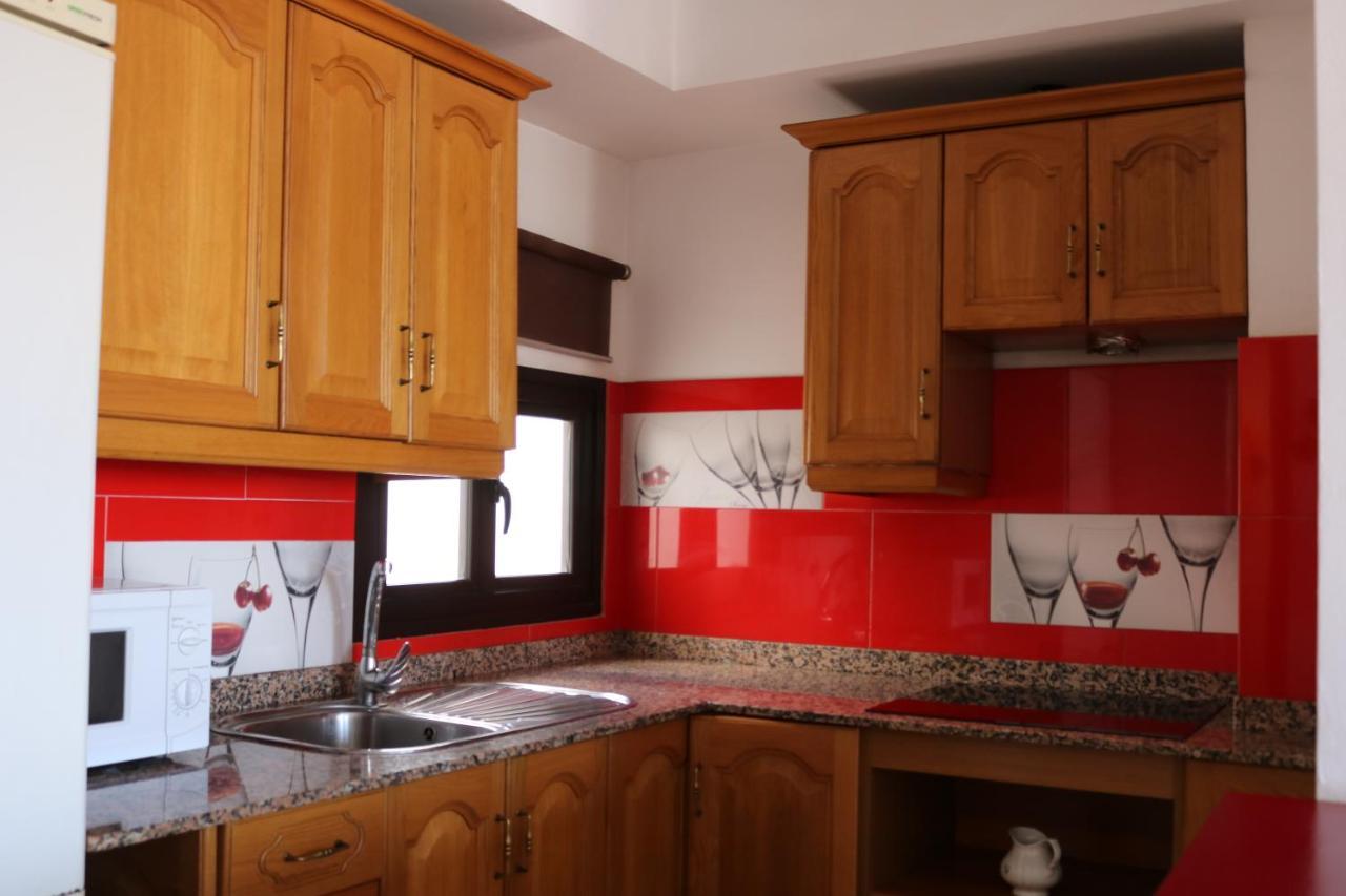 Apartamentos La Carmen Аресифе Екстериор снимка