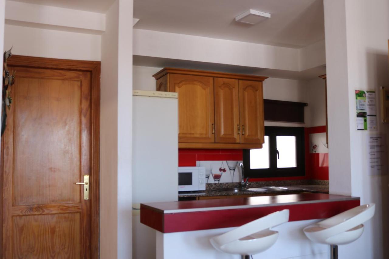 Apartamentos La Carmen Аресифе Екстериор снимка