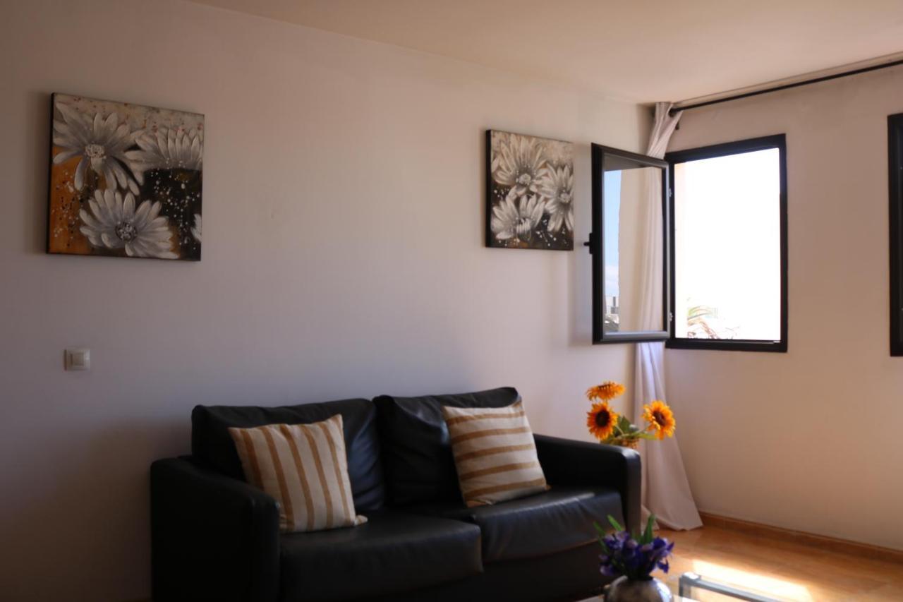 Apartamentos La Carmen Аресифе Екстериор снимка
