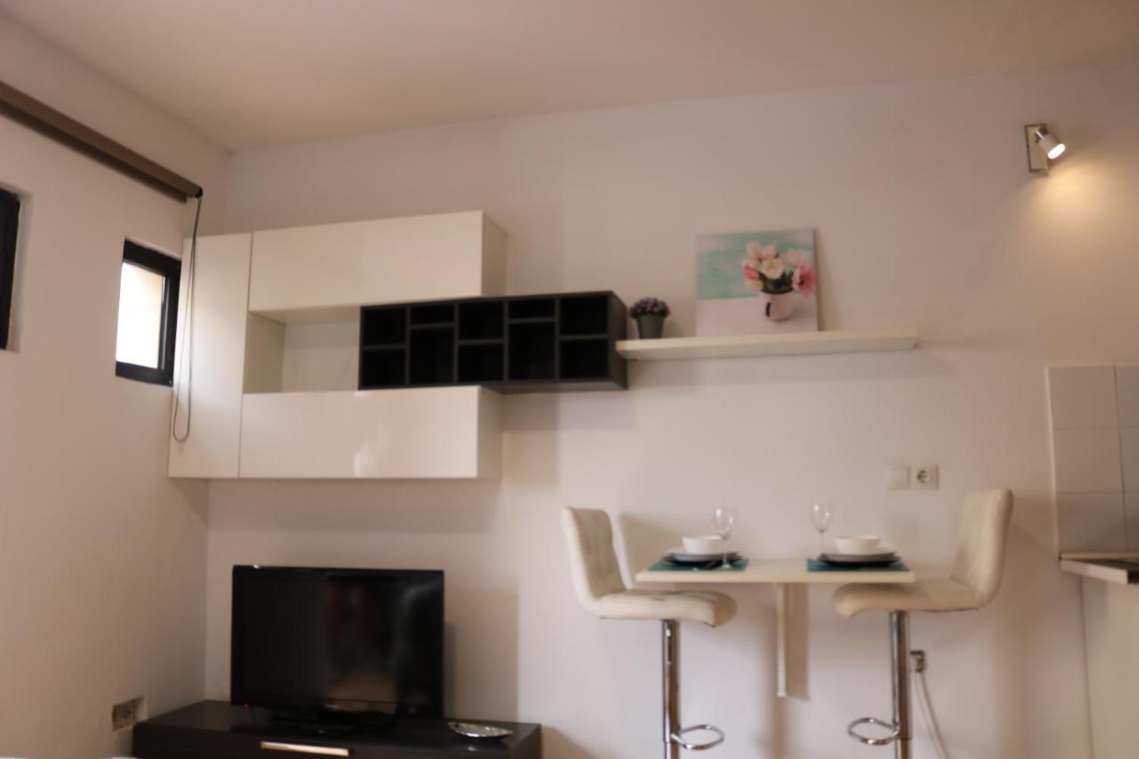 Apartamentos La Carmen Аресифе Екстериор снимка