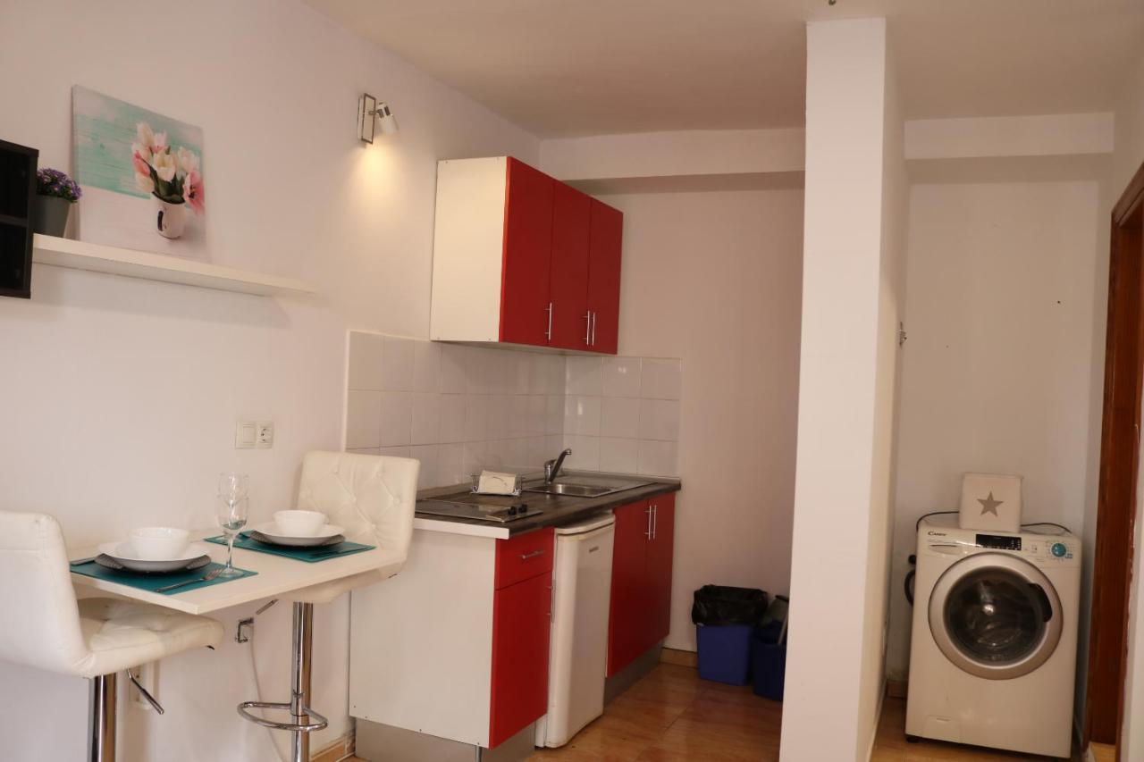 Apartamentos La Carmen Аресифе Екстериор снимка